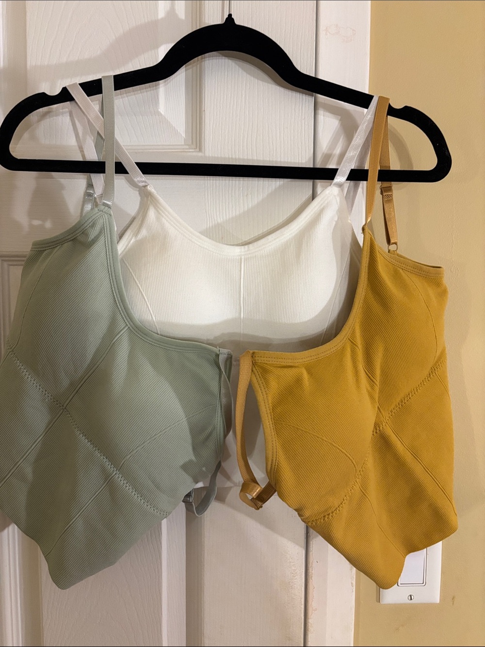 Lot of 3 Ribbed Double-Strap Padded Cami Top